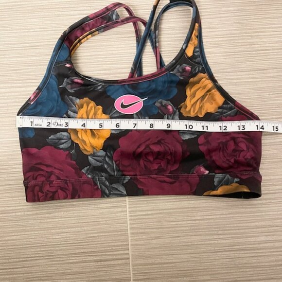 Nike Swoosh Icon Clash Floral Strappy Sports Bra Size Medium - Picture 12 of 12